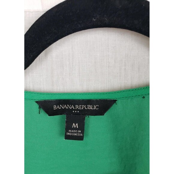 Banana Republic Womens Blouse Top M Kelly Green Satin Wrap Tie Waist Classy - Picture 3 of 10